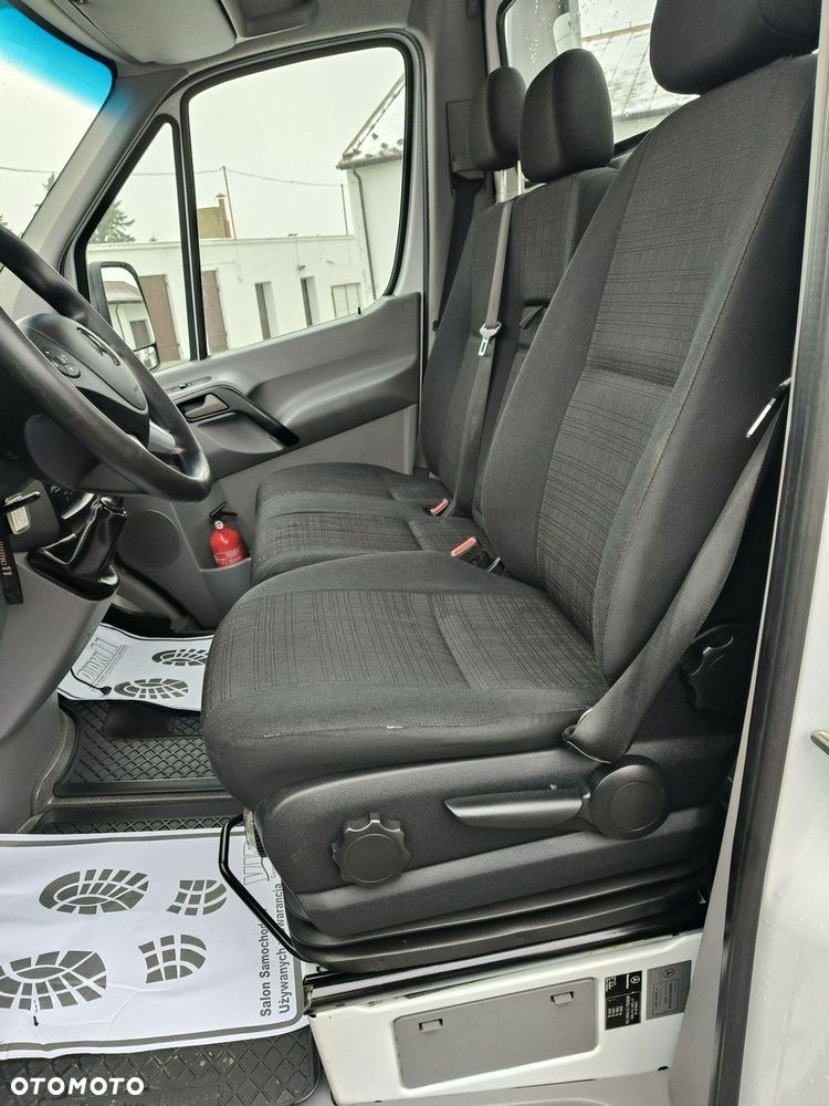 Mercedes-Benz Sprinter - 17