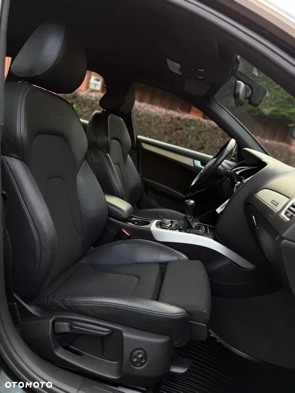 Audi A4 Avant 2.0 TDI DPF quattro S line Sportpaket (plus) - 37