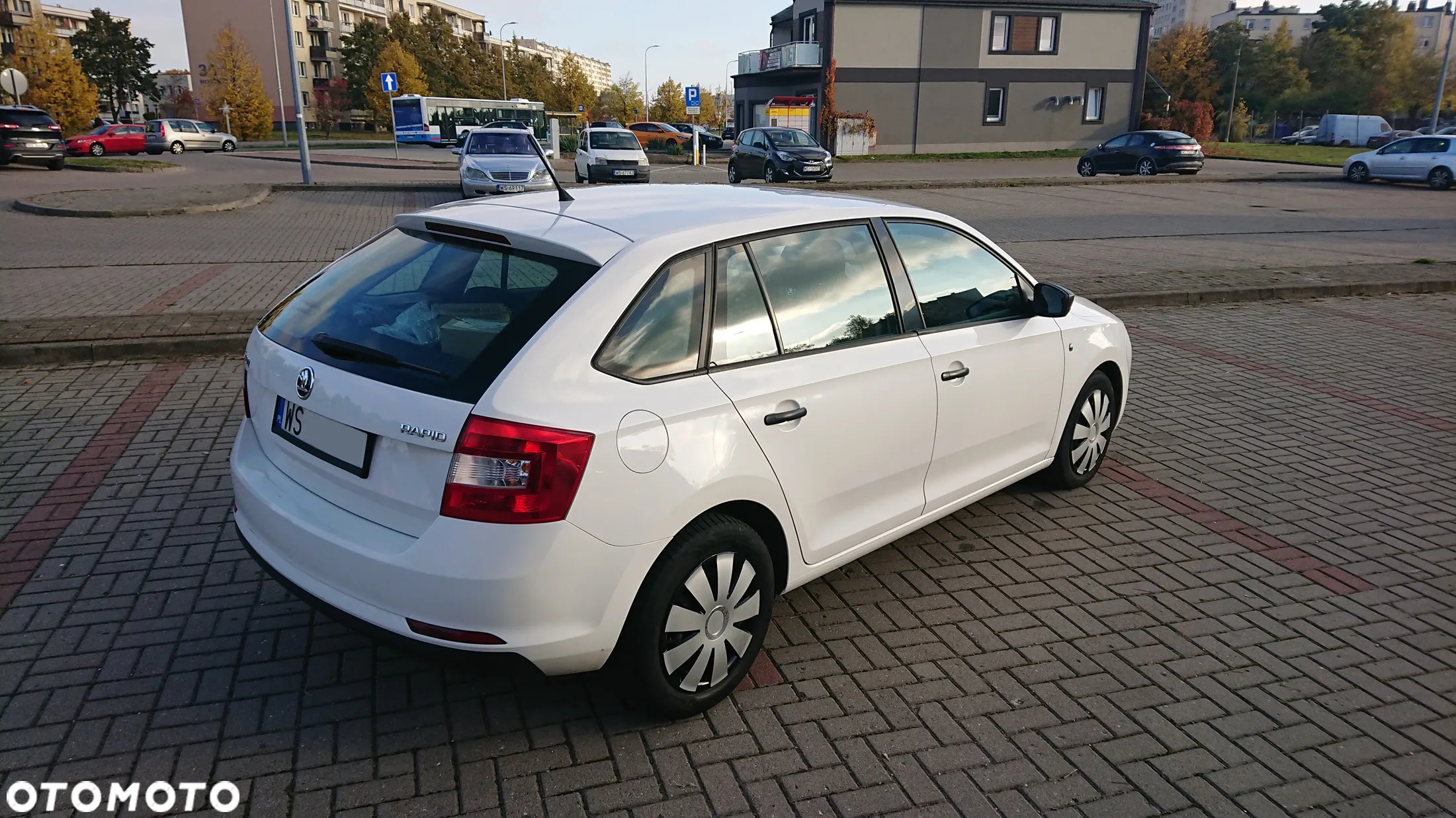 Skoda RAPID 1.6 TDI DPF Elegance - 10