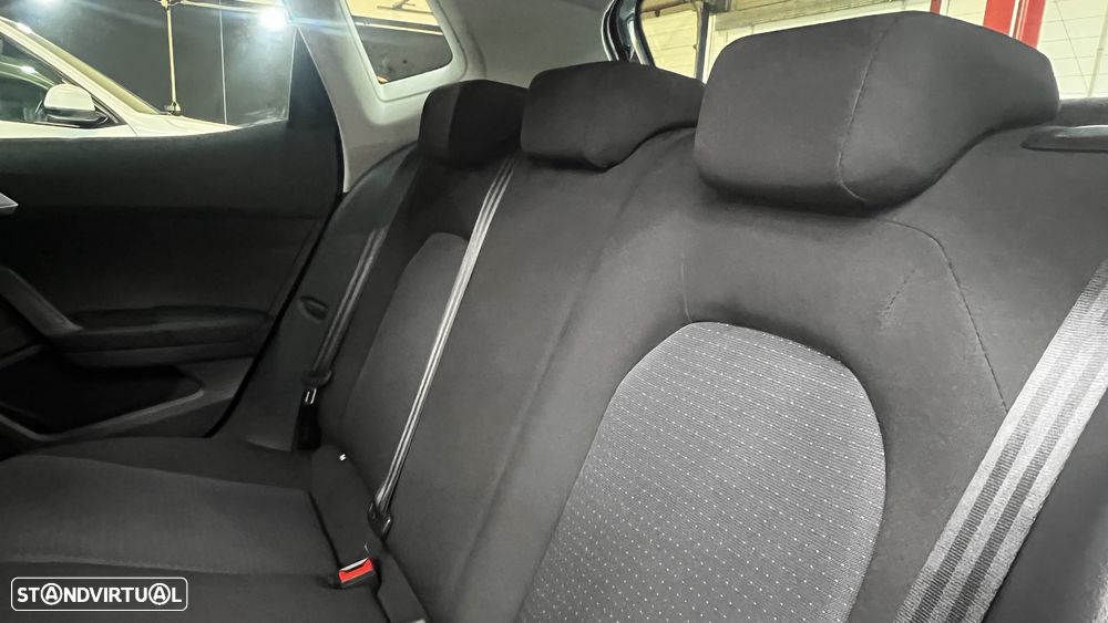 SEAT Arona 1.0 TSI Style DSG - 42