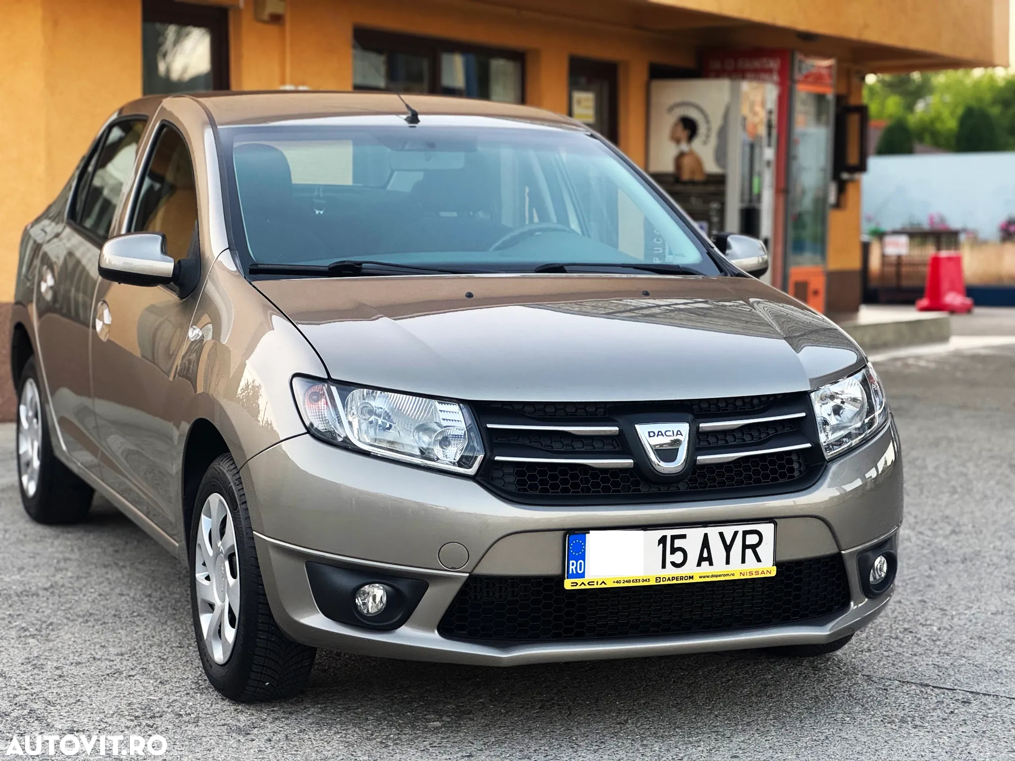 Dacia Logan 0.9 TCe Laureate - 8