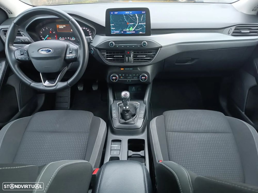 Ford Focus 1.0 EcoBoost MHEV Connected Design - 9