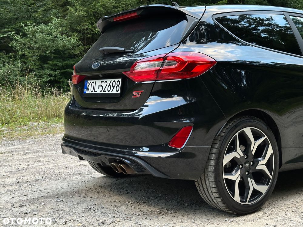 Ford Fiesta 1.5 EcoBoost S&S ST X - 18