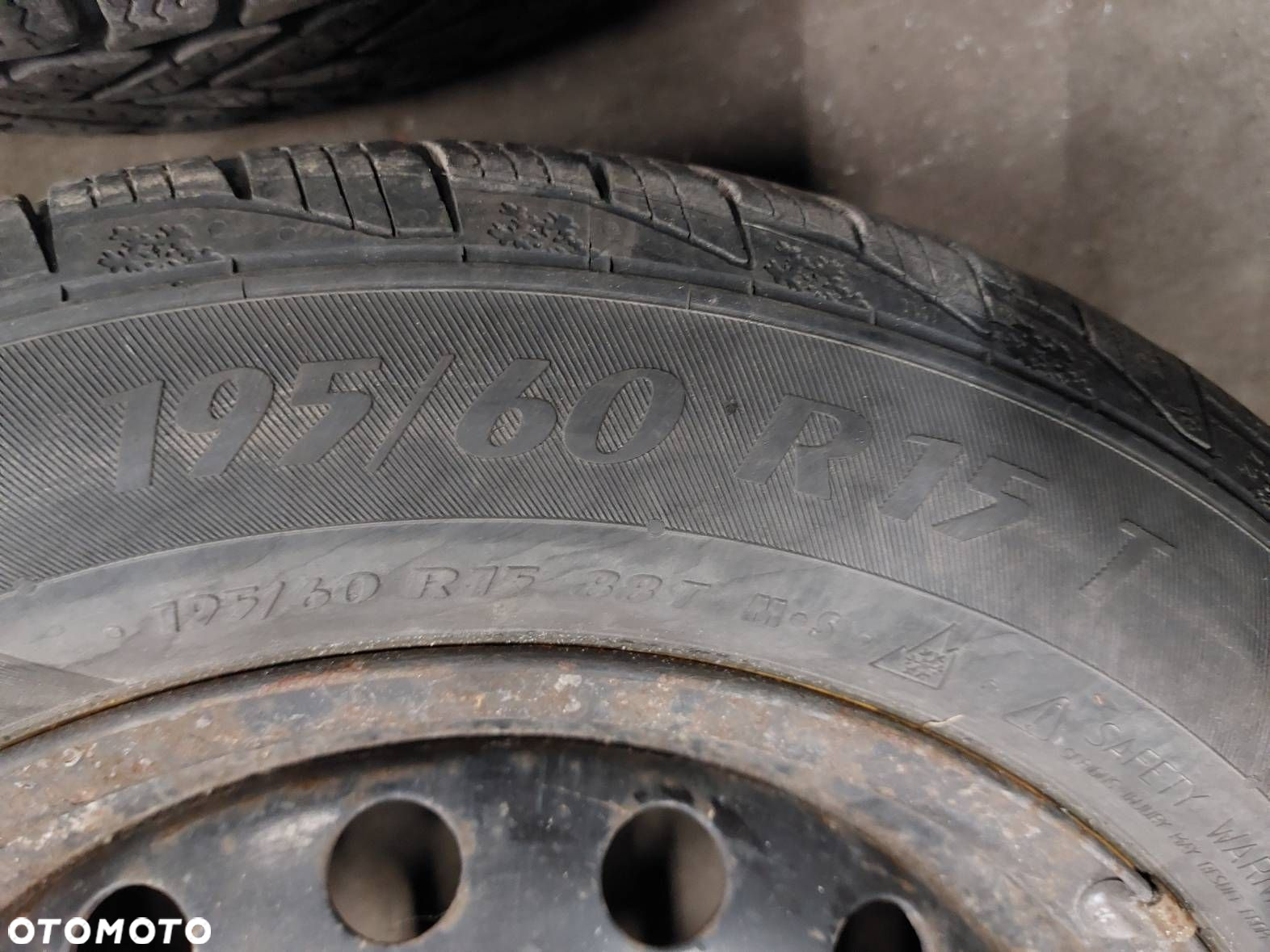 KOŁA KOMPLET FELGI OPONY ZIMOWE 4x100 6Jx15 FI54,1 195/60R15 TOYOTA - 9