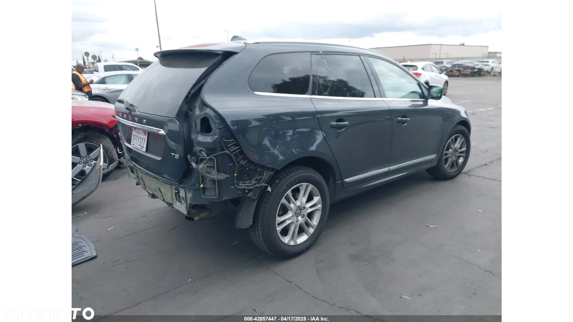 Volvo XC 60 T5 AWD Drive-E Momentum - 5