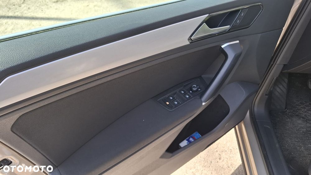 Volkswagen Tiguan 2.0 TDI SCR (BlueMotion Technology) Comfortline - 20