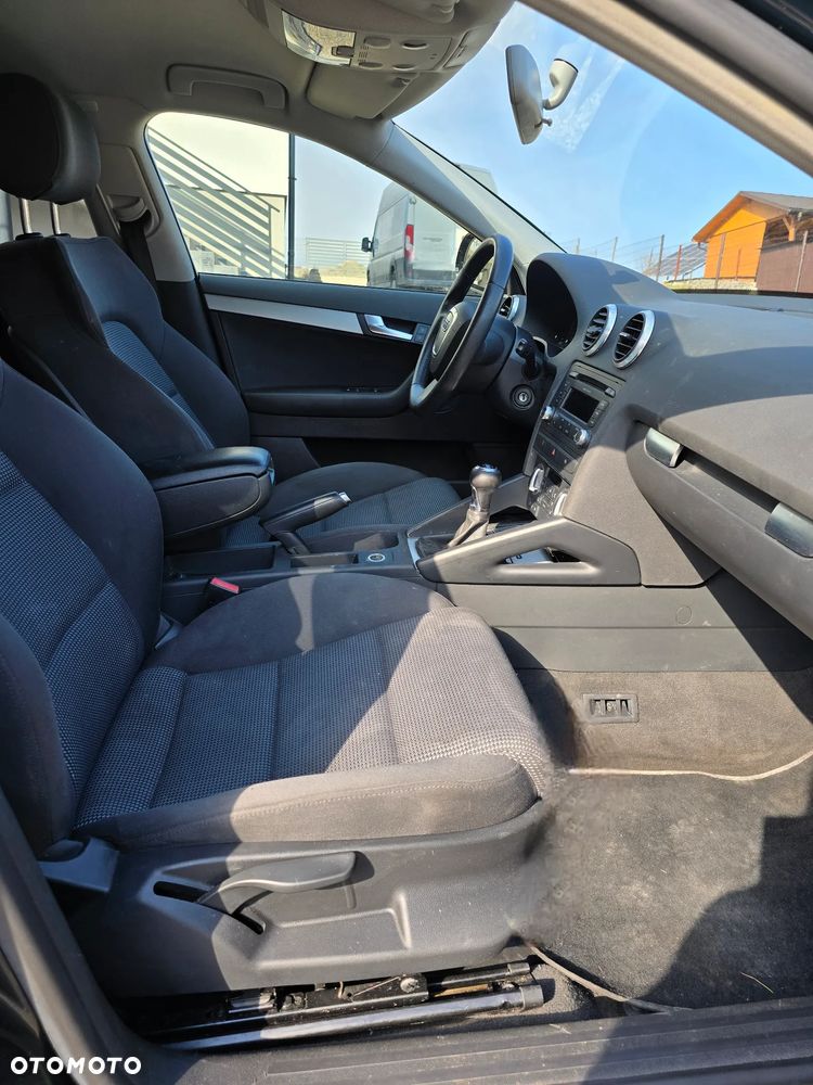 Audi A3 Sportback 1.6 Ambition - 14