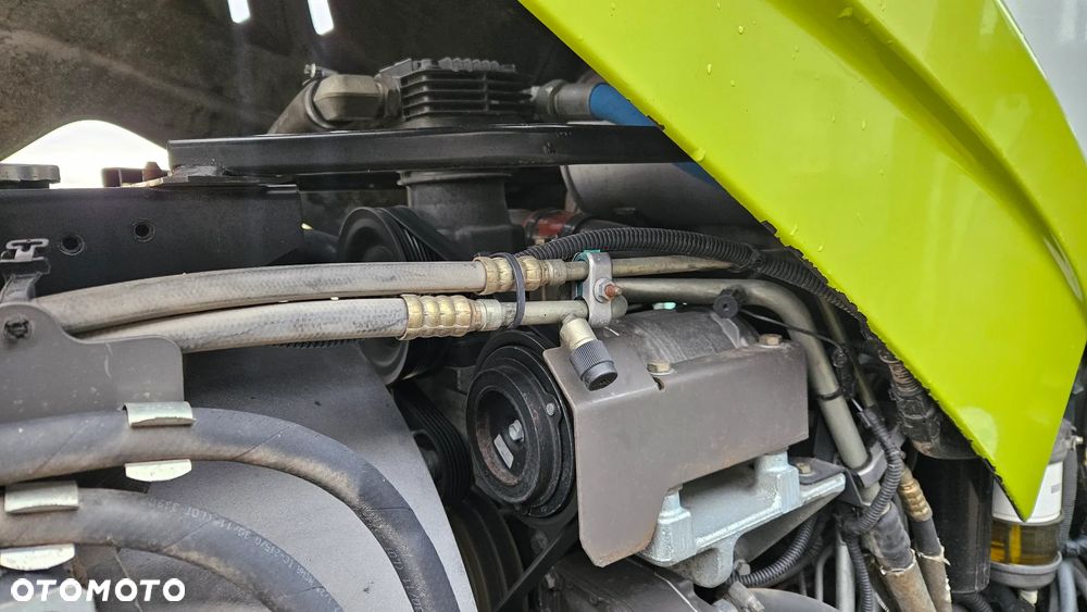 Claas Axos 320 CX - 15