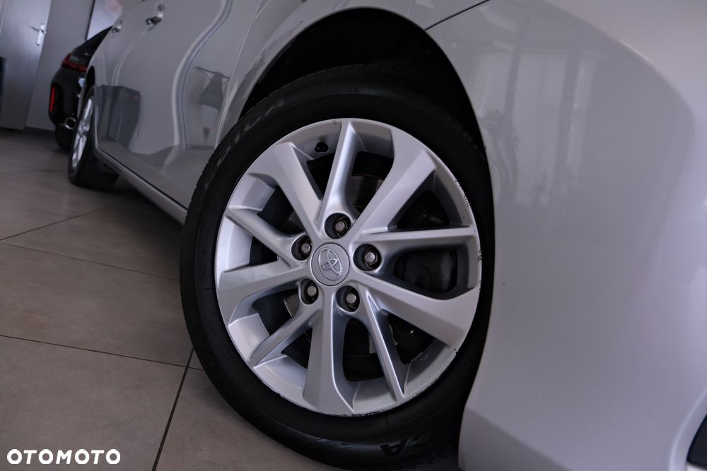 Toyota Auris - 5