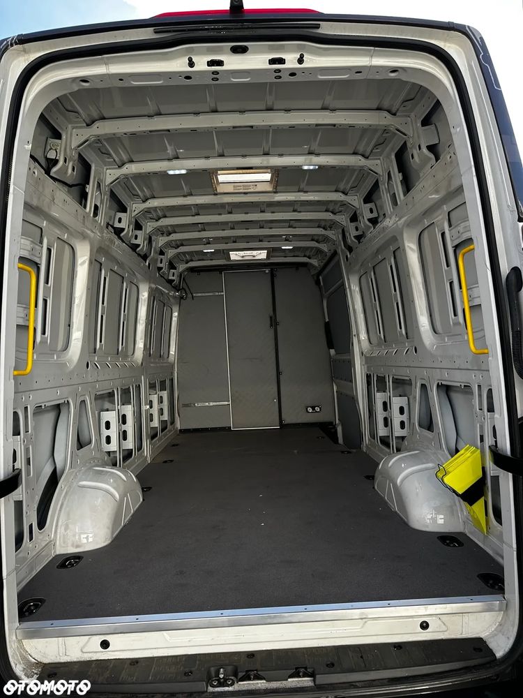 Volkswagen Crafter - 4