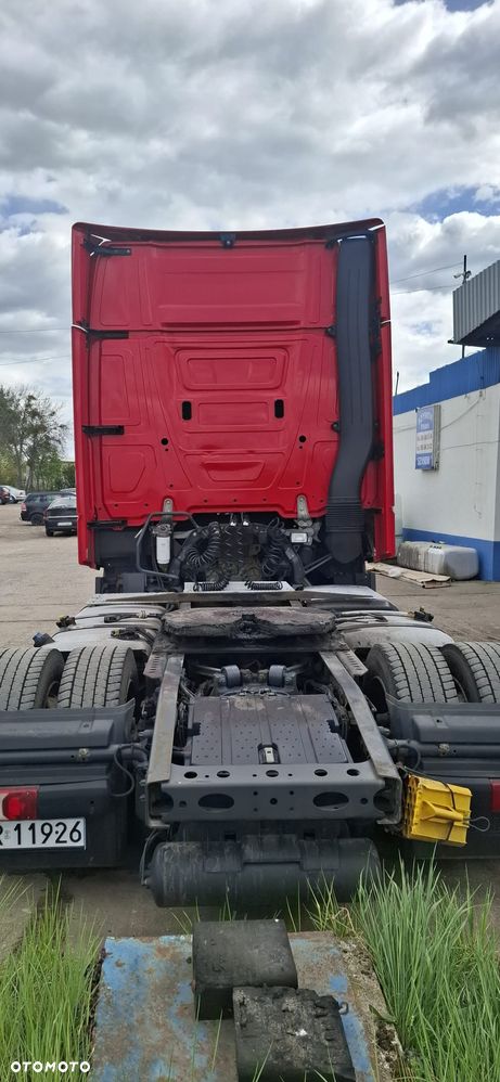 Mercedes-Benz ACTROS - 5