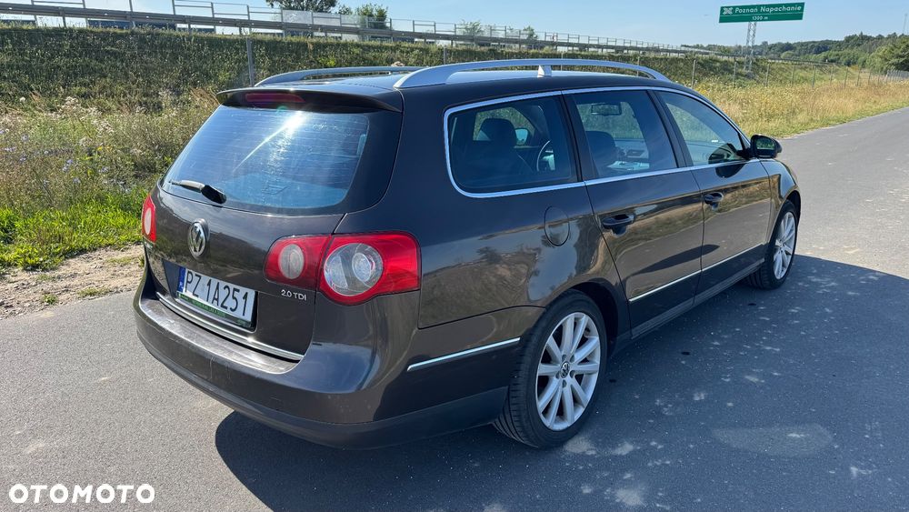 Volkswagen Passat 2.0 TDI DPF Highline - 5