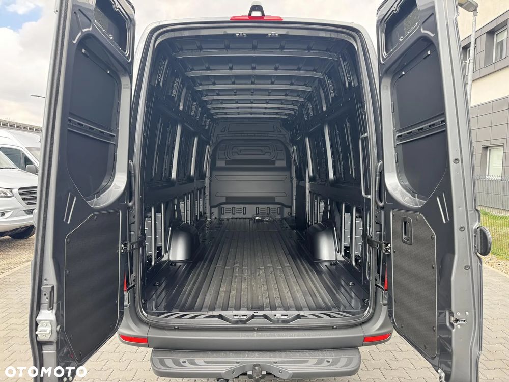 Mercedes-Benz Sprinter - 8