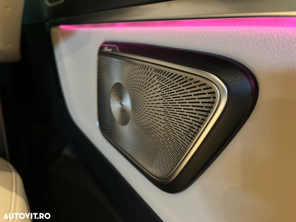 Mercedes-Benz V 300 d Lang 4Matic 9G-TRONIC Special Edition Avantgarde - 23