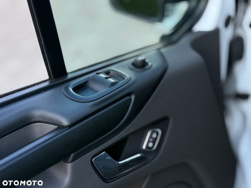 Ford Transit Custom - 17