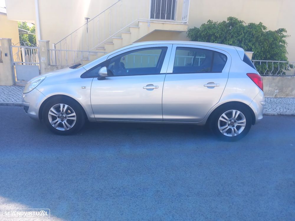 Opel Corsa 1.2 Enjoy - 2