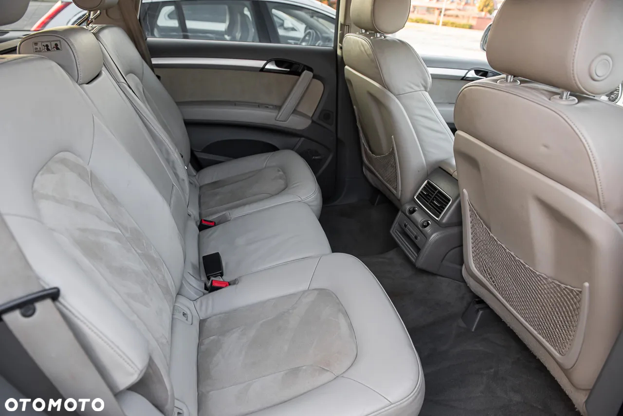 Audi Q7 4.2 FSI Quattro Tiptronic - 30