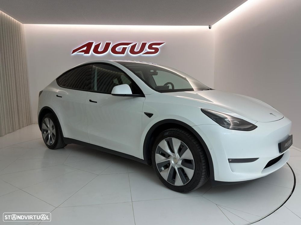 Tesla Model Y Long Range Dual Motor AWD - 1