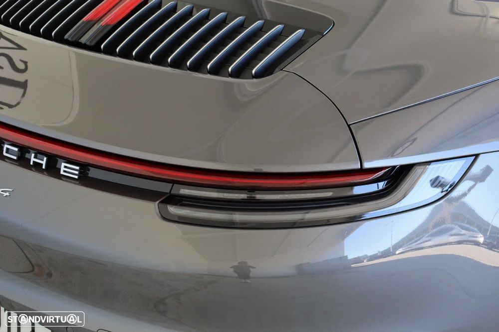 Porsche 911 (992) Carrera 4 PDK - 14
