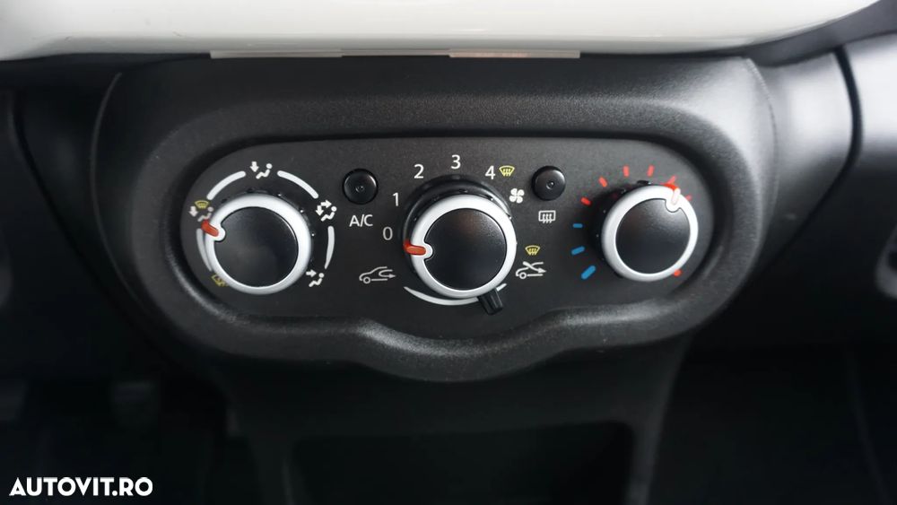 Renault Twingo SCe 70 LIMITED - 24