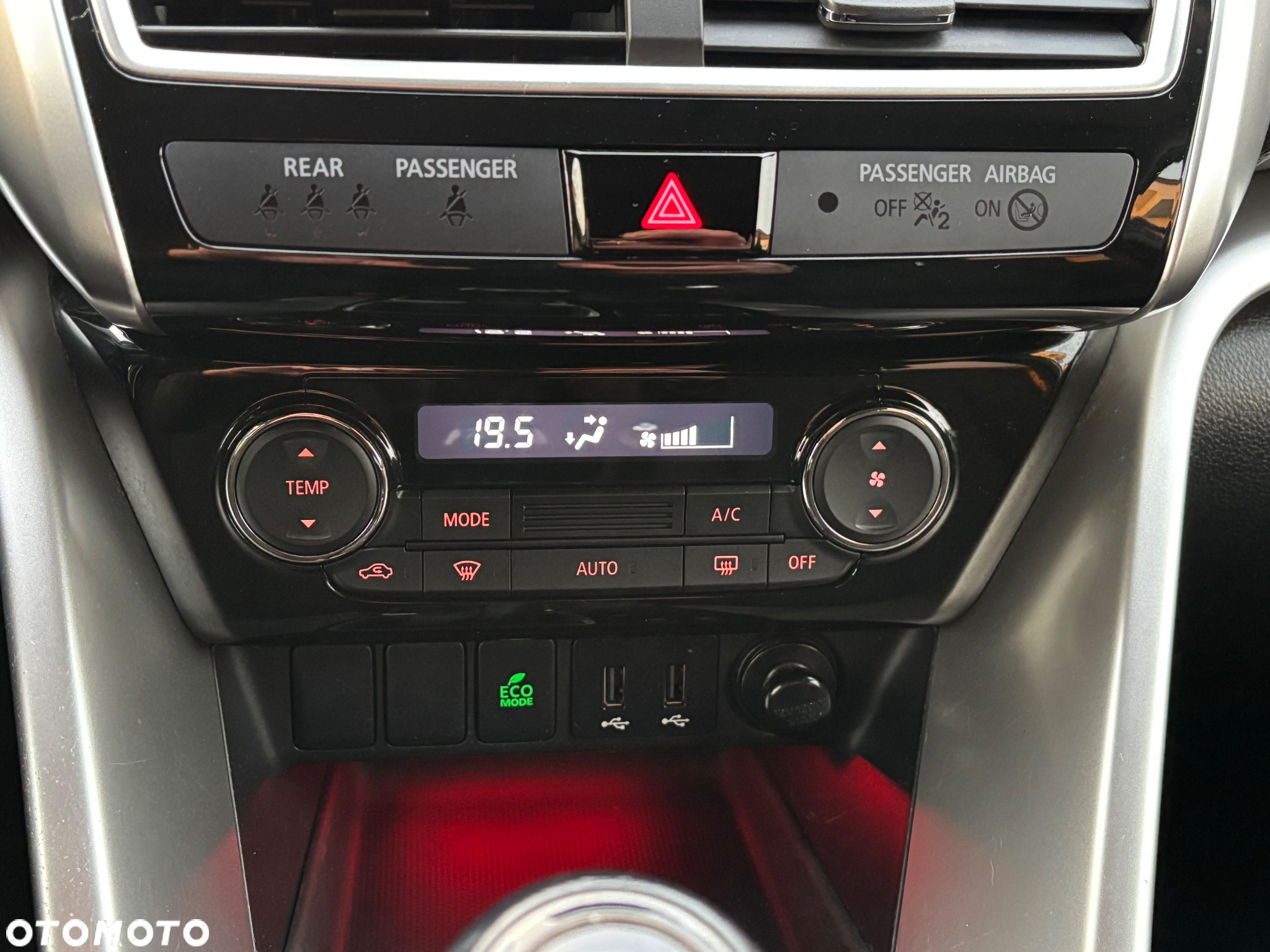Mitsubishi Eclipse Cross 1.5 T Intense - 24