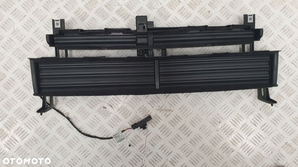 bmw x1 f48 kierownica powietrza wlot żaluzja dolna 733909608 - 1