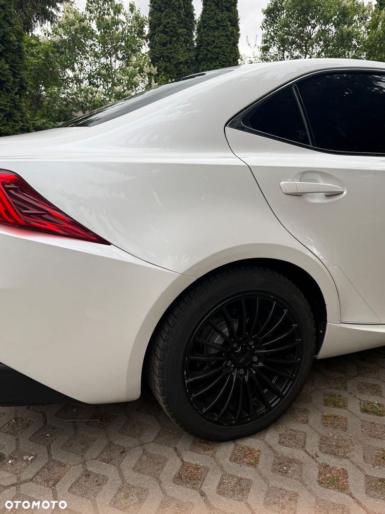 Lexus IS 200t / 300 Elegance - 11