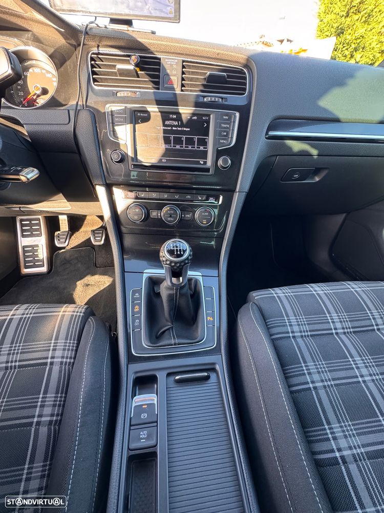 VW Golf GTD BlueMotion - 15