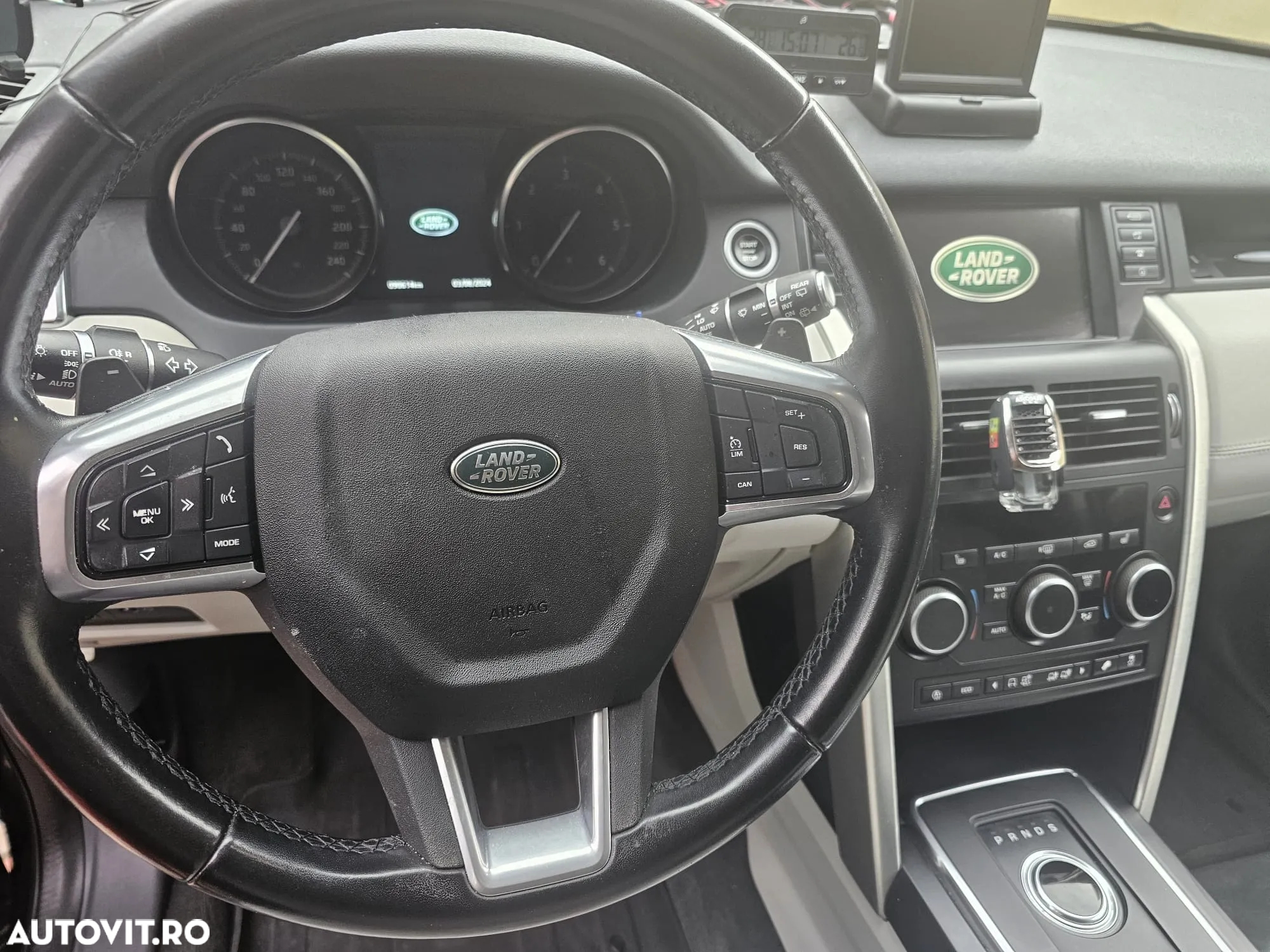 Land Rover Discovery - 12