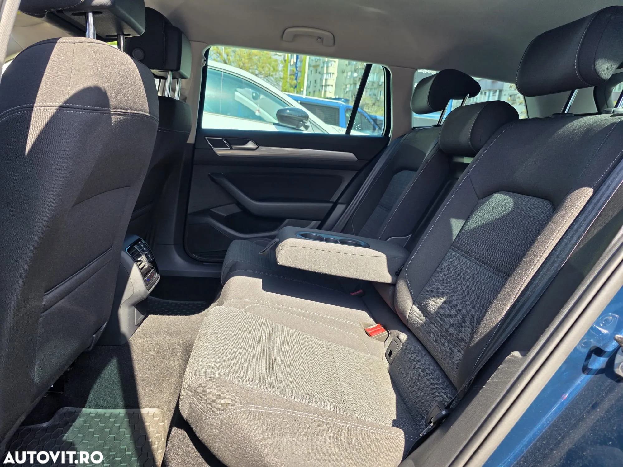 Volkswagen Passat Variant 2.0 TDI DSG Comfortline - 22