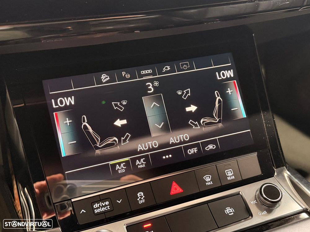 Audi e-tron 55 quattro S line - 27