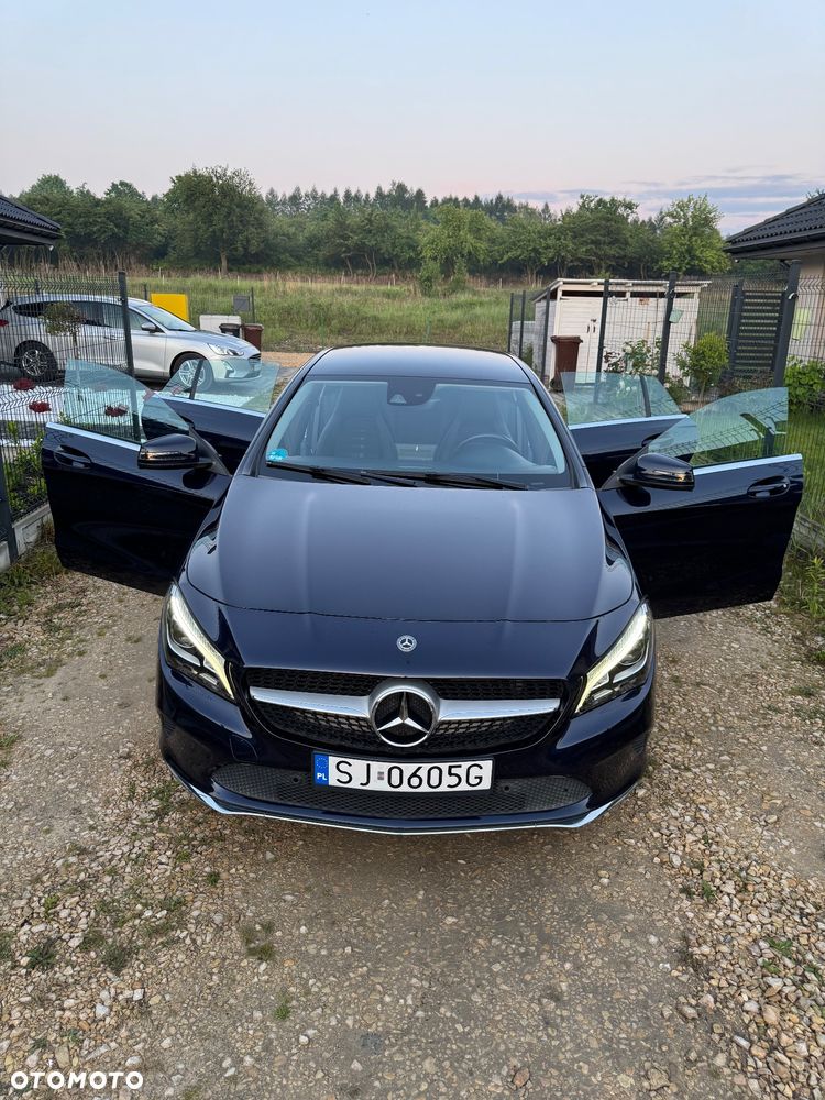 Mercedes-Benz CLA 200 AMG Line - 8