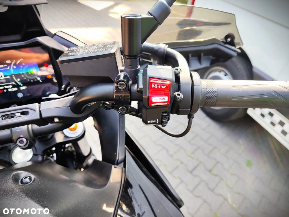 Yamaha MT - 8
