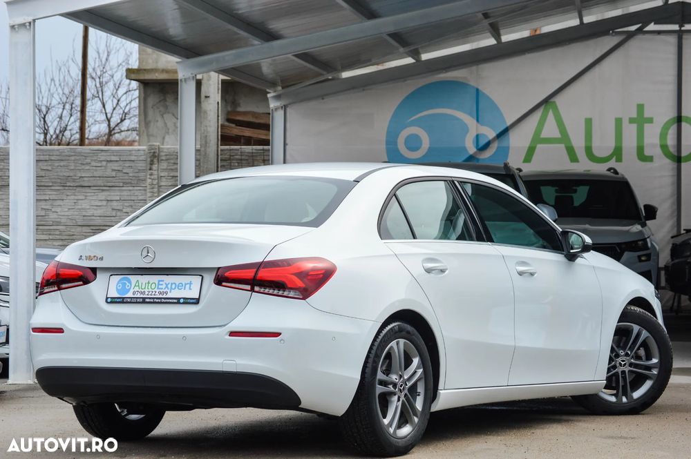 Mercedes-Benz A 180 d 7G-DCT Progressive - 35