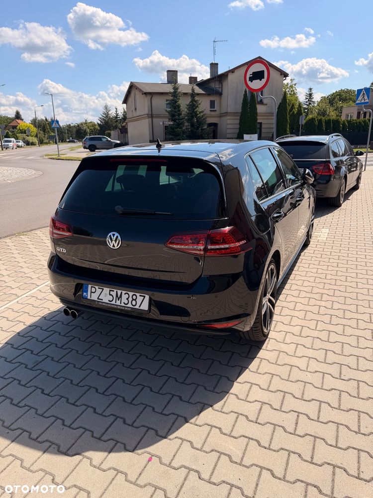Volkswagen Golf 2.0 TDI BMT GTD - 3