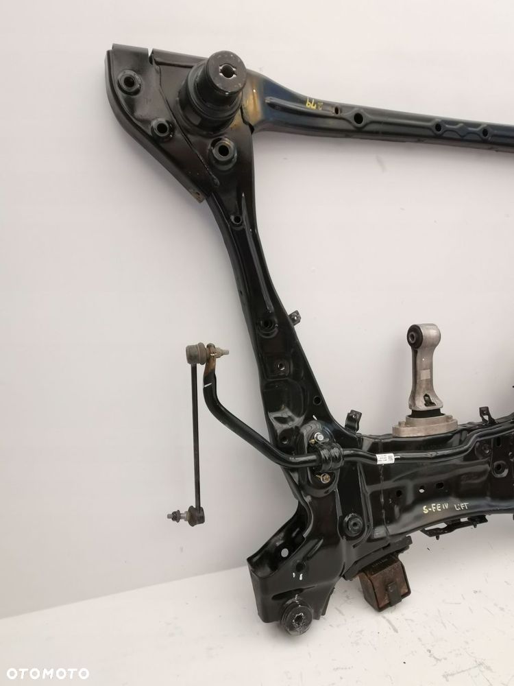 HYUNDAI SANTA FE IV LIFT SANKI WOZEK SILNIKA PRZOD 2.2D 62401-S1AA0 - 3