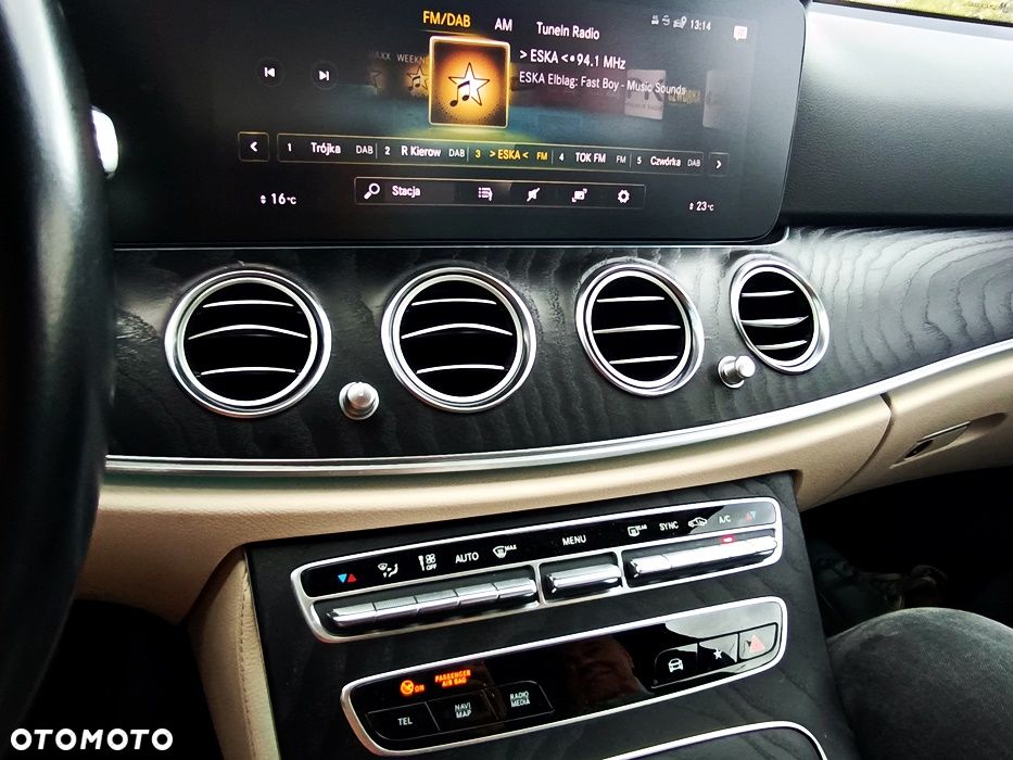 Mercedes-Benz Klasa E - 31