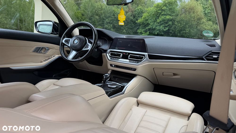 BMW Seria 3 318d Edition M Sport Shadow - 8