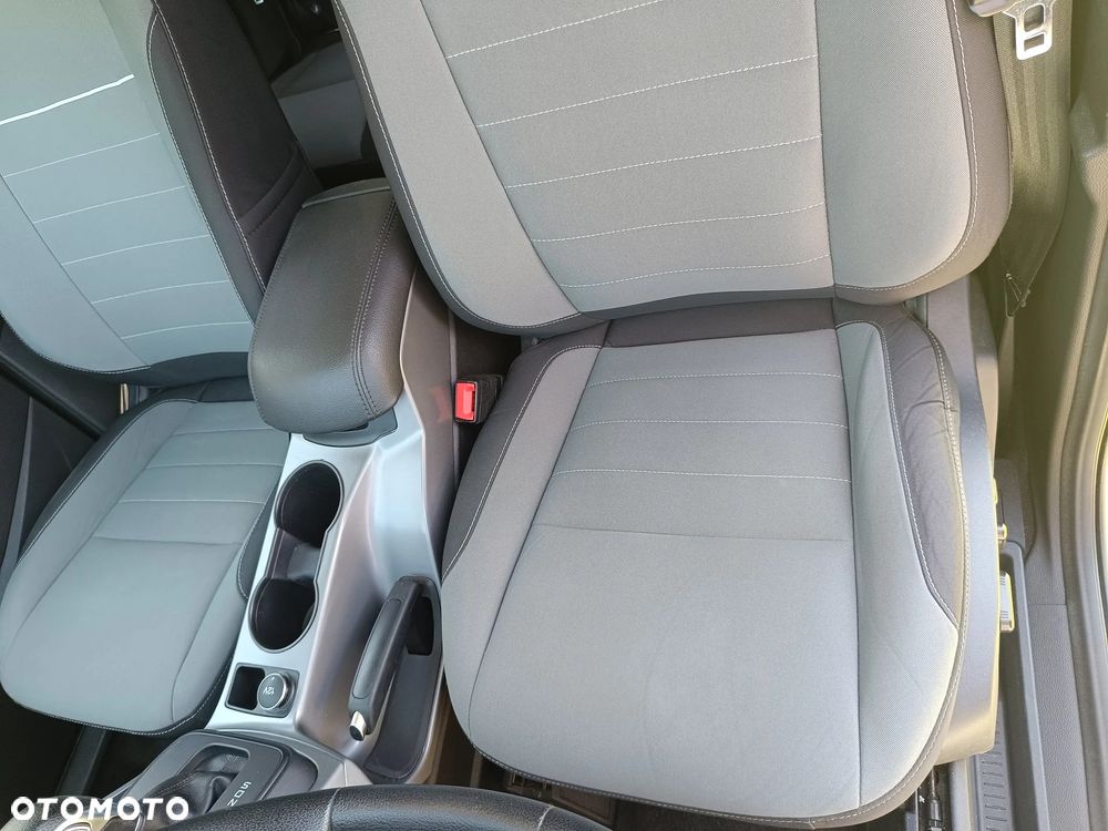 Ford Escape 2.0 EcoBoost AWD Titanium - 12