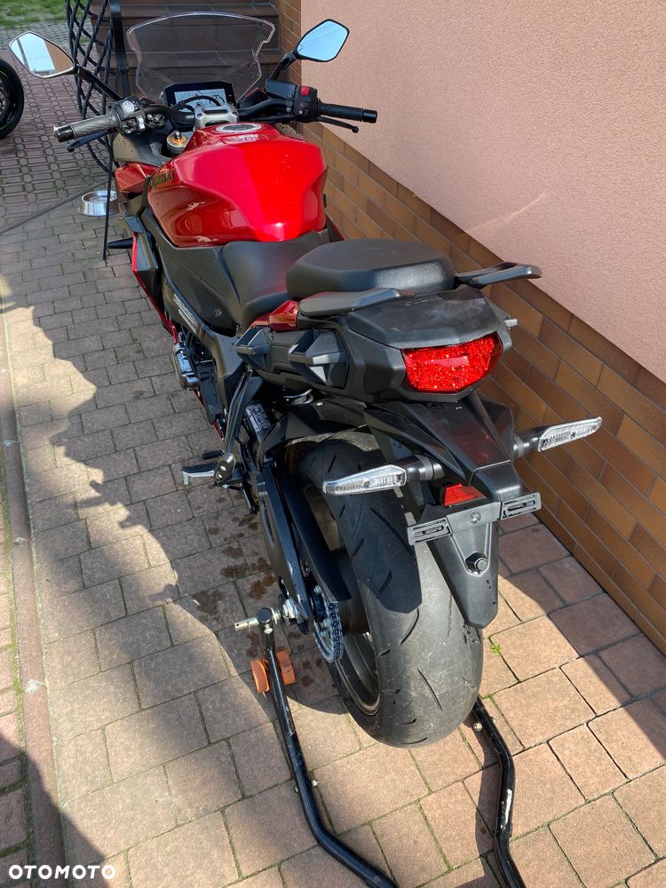 Suzuki GSX 1000 - 7