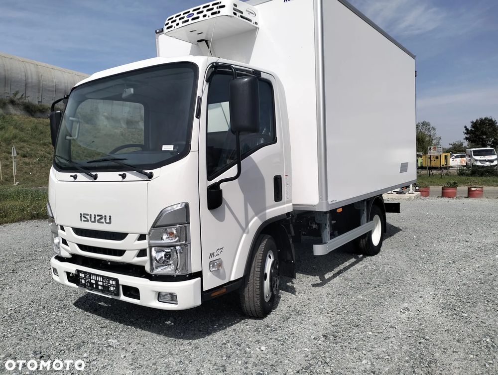 Isuzu M27 - 10