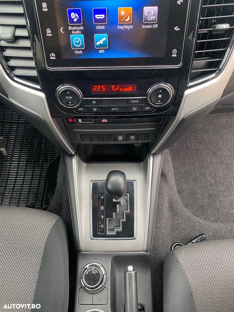 Mitsubishi L200 - 29