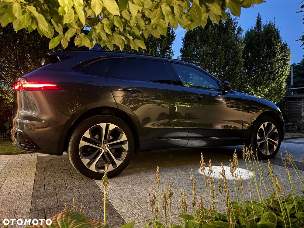 Jaguar F-Pace 2.0 P400e PHEV AWD R-Dynamic HSE - 16