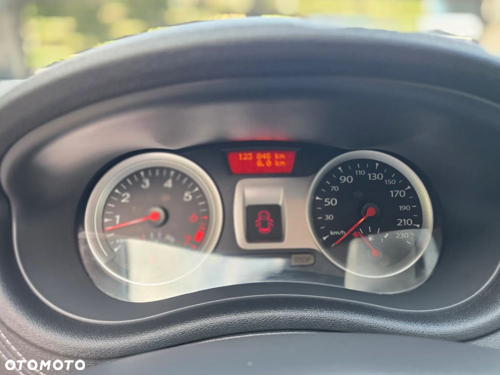 Renault Clio - 15