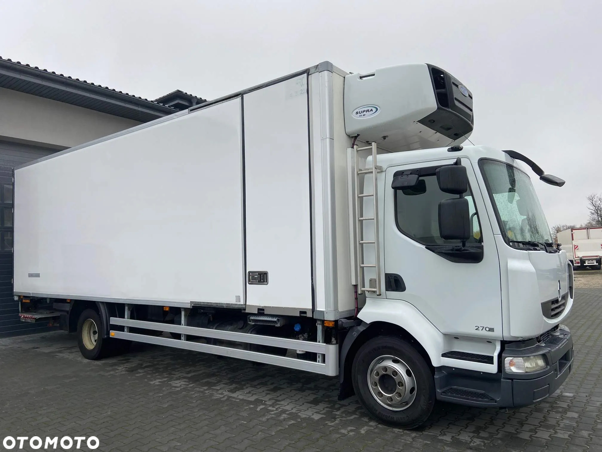Renault MIDLUM 270 DXI 16 T  CARRIER SUPRA 950 MT - 2