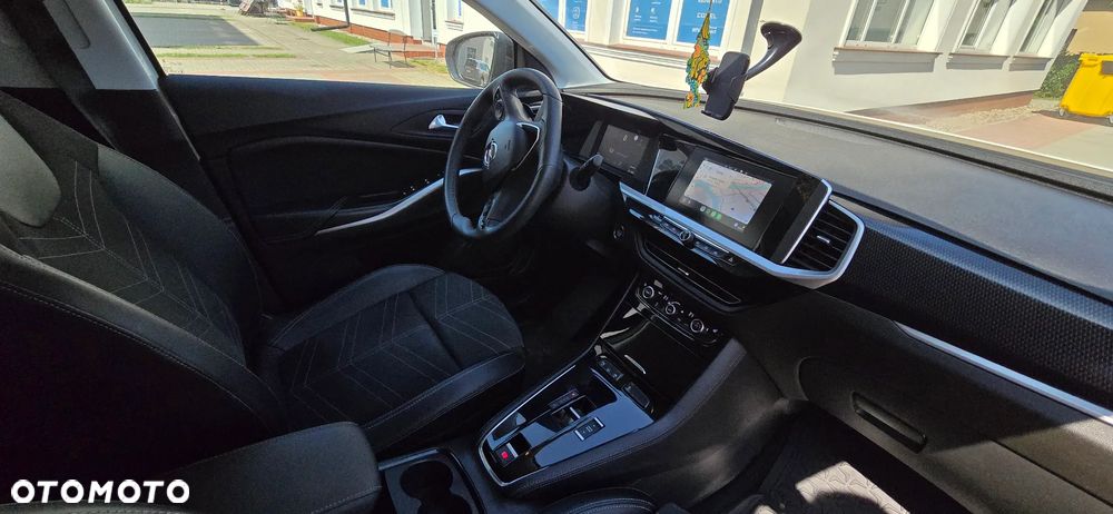 Opel Grandland X 1.2 T Ultimate S&S - 11