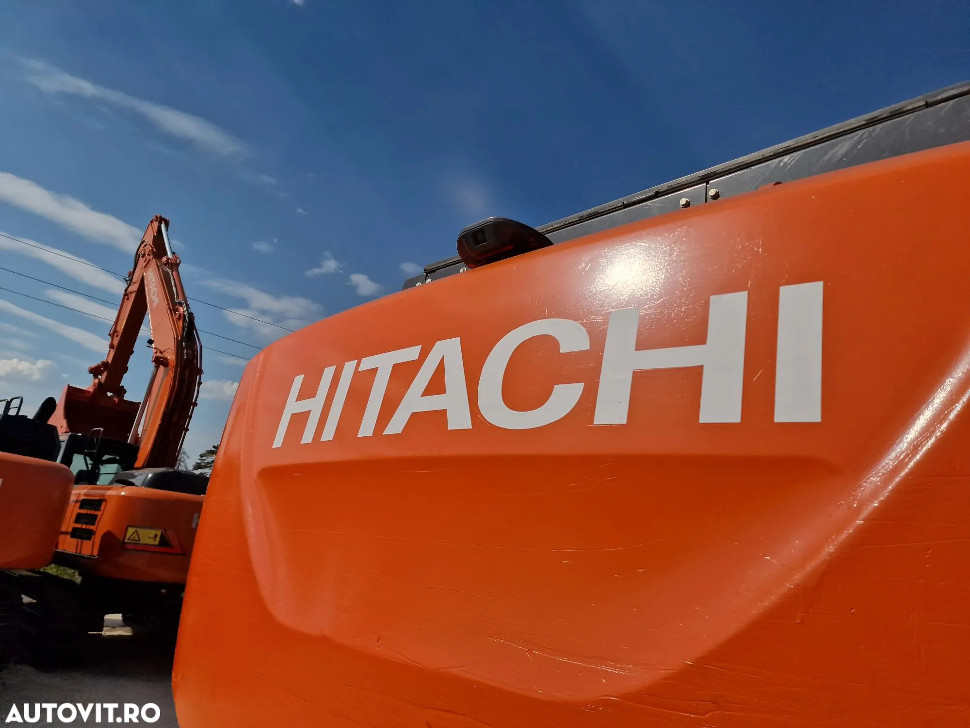 Hitachi ZX350-7, 2020, 9.420h, Cupa 2,2mc NOUA-94.900 Eur+Tva, Masa operationala 26,5t, Consum mediiu 14,1l/h, camera spate, camere laterale, inst picon, AC climatronic, Scaun operator pneumatic, lant 90% ok, STARE FOARTE BUNA, posibil leasing 5 ani-94900Eur - 21