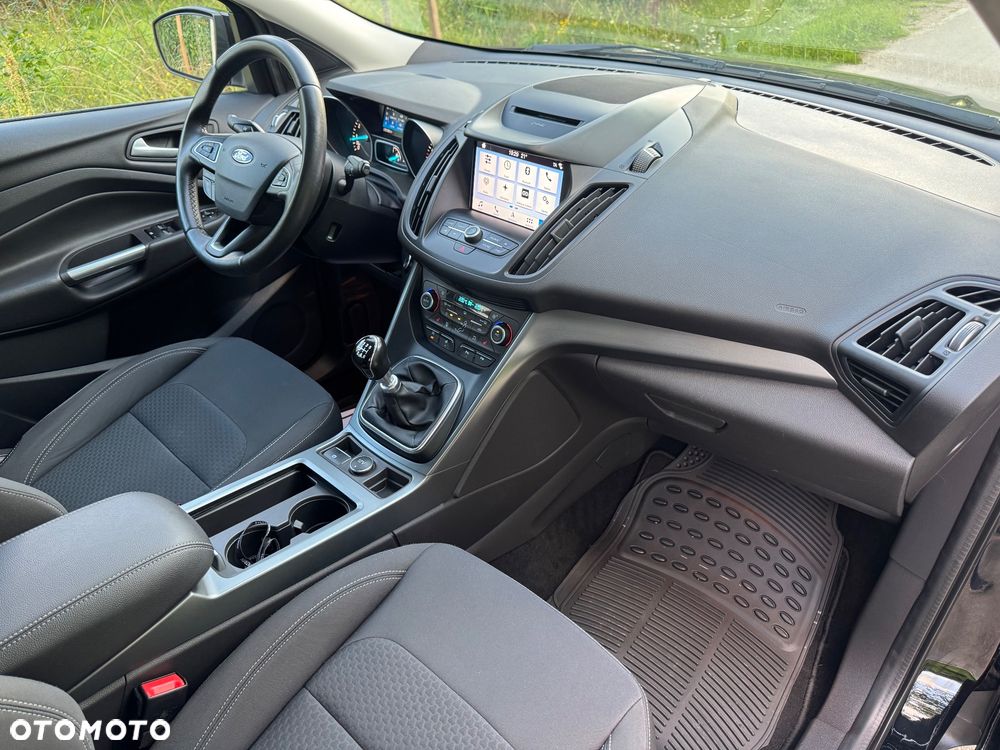 Ford Kuga 1.5 EcoBoost 2x4 Titanium - 33