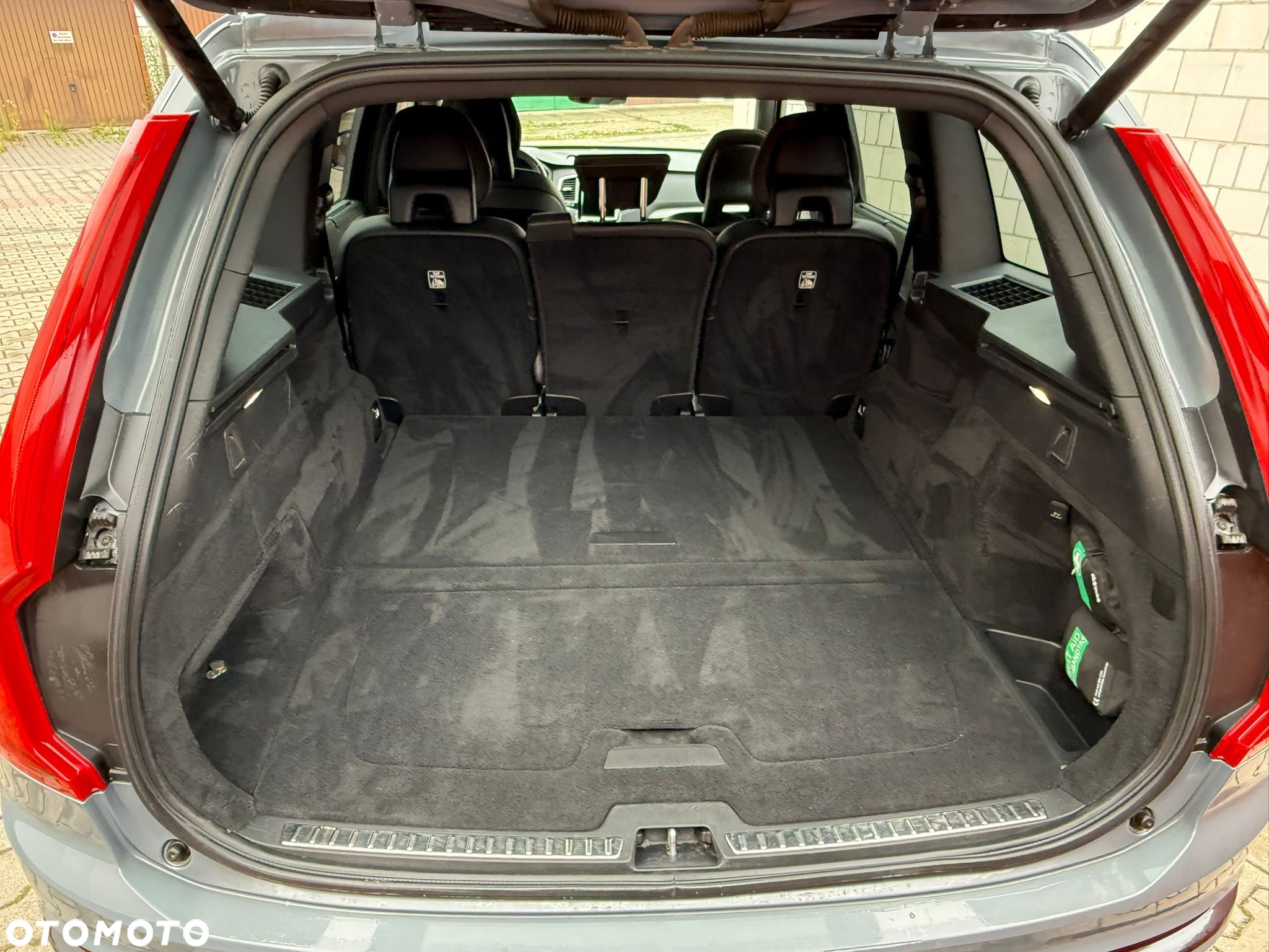 Volvo XC 90 D5 AWD R-Design - 11