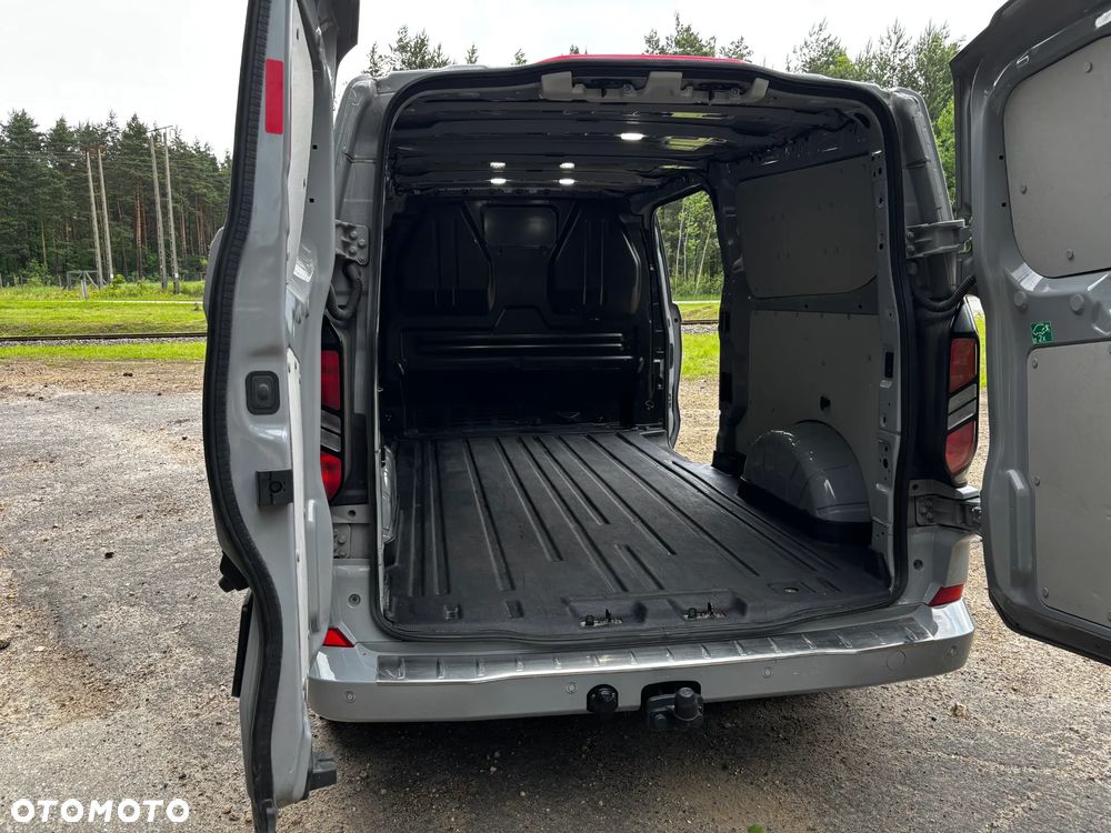 Ford TRANSIT CUSTOM - 4